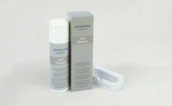 Jak pielęgnować i czyścić protezę piersi? Płyn do mycia protezy, szczoteczka do czyszczenia